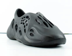 Potter 01 Women's Foam Runner Cut Out Sneakers