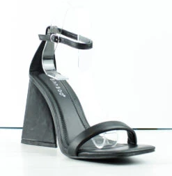 Bamboo Premiere 07 Womens Triangle Heel Ankle Strap Sandals