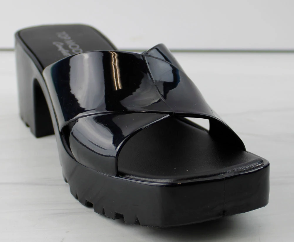 Tiana 3 Women's Patent Slip On Chunky Low Heeled Sandals 6 Tiana 3 Women's Patent Slip On Chunky Low Heeled Sandals - Image 4