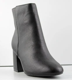 Bamboo Tux 03 Women's Round Toe Block Heeled Ankle Booties -Bamboo Store Tux03 2