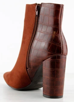 Bamboo Bellflower 55 Womens Two Tone Side Zipper Heeled Ankle Booties -Bamboo Store bellflower55brown 6