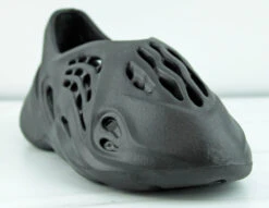 Catalina Little Kid's Foam Runner Cut Out Sneakers