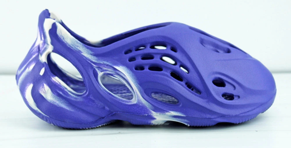 Catalina Little Kid's Foam Runner Cut Out Sneakers 19 Catalina Little Kid's Foam Runner Cut Out Sneakers - Image 17