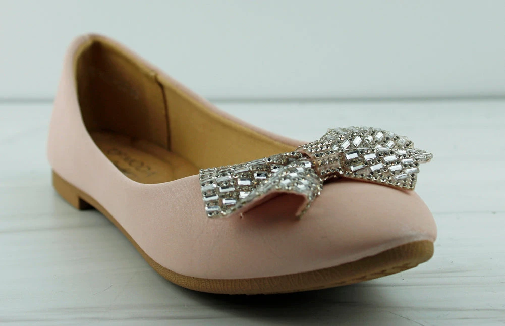 Dothan 36 Women's Rhinestone Bow Almond Toe Flats 3 Dothan 36 Women's Rhinestone Bow Almond Toe Flats