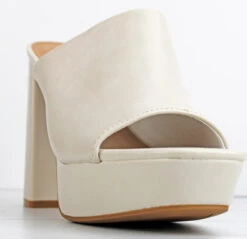 Bamboo Stunning 03 Womens Wide Band Platform Block Heel Sandals -Bamboo Store stunning03ivory2